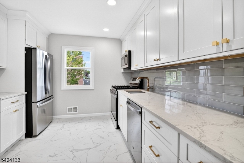 47 La Grande Avenue Fanwood NJ 07023