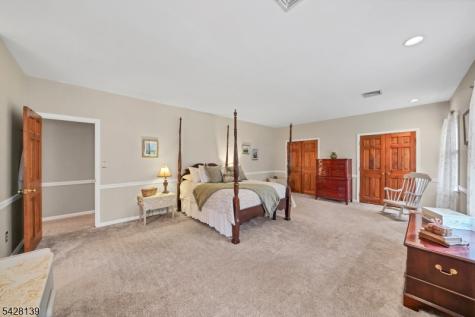 8 Chestnut Street Washington NJ 07853
