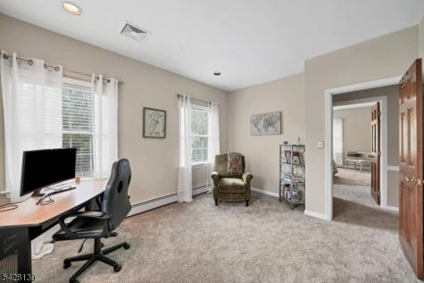 8 Chestnut Street Washington NJ 07853