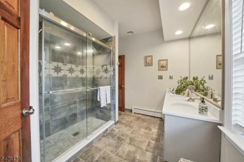 8 Chestnut Street Washington NJ 07853