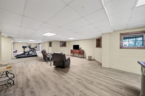 8 Chestnut Street Washington NJ 07853