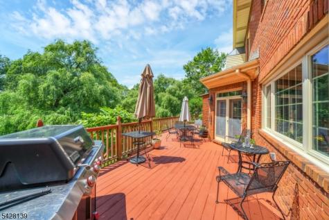 8 Chestnut Street Washington NJ 07853