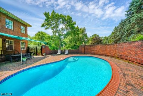 8 Chestnut Street Washington NJ 07853