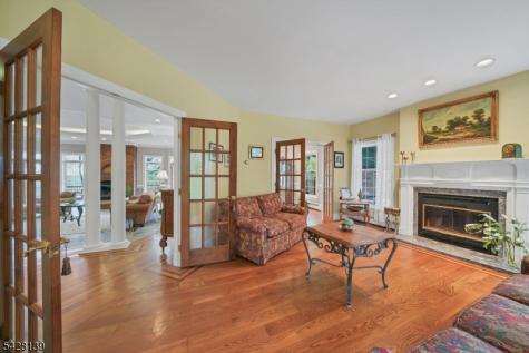 8 Chestnut Street Washington NJ 07853