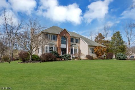 14 Misty Lane Green NJ 07821