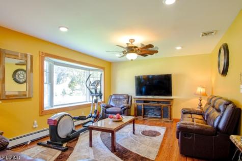 4 Budd Street Roxbury NJ 07852