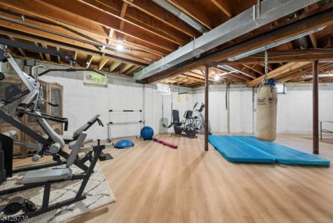 110 Chelsea Watchung NJ 07069