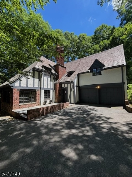 46 Stocker Road Verona NJ 07044