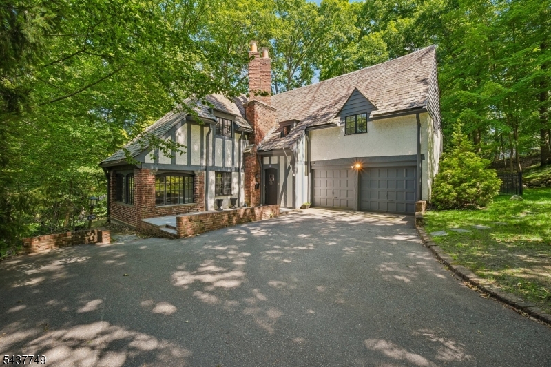 46 Stocker Road Verona NJ 07044