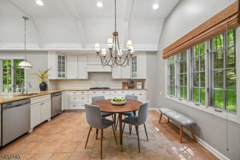 46 Stocker Road Verona NJ 07044