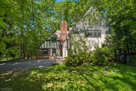 46 Stocker Road Verona NJ 07044