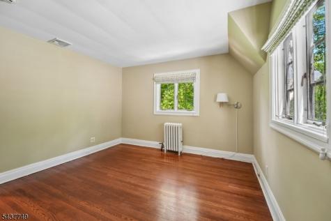 46 Stocker Road Verona NJ 07044