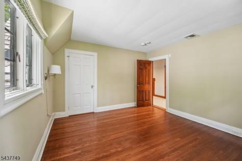 46 Stocker Road Verona NJ 07044