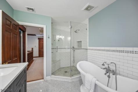 46 Stocker Road Verona NJ 07044