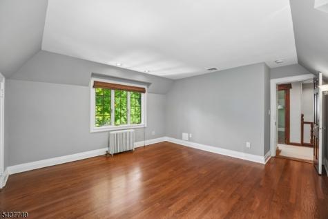 46 Stocker Road Verona NJ 07044