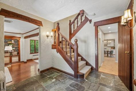 46 Stocker Road Verona NJ 07044