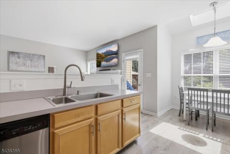 814 Mary Circle Greenwich NJ 08886