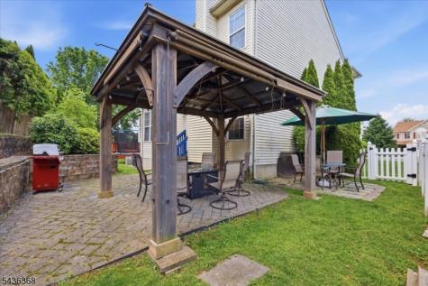 814 Mary Circle Greenwich NJ 08886