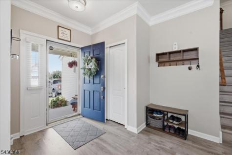 814 Mary Circle Greenwich NJ 08886