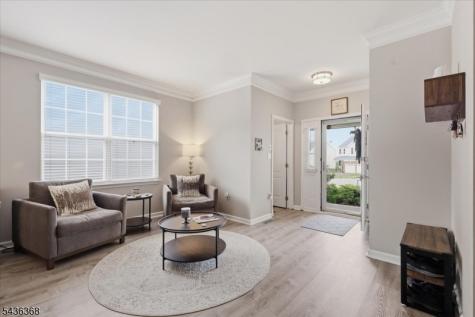 814 Mary Circle Greenwich NJ 08886