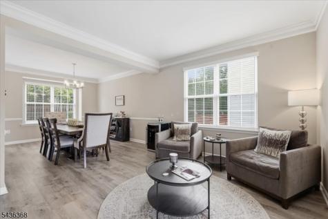 814 Mary Circle Greenwich NJ 08886