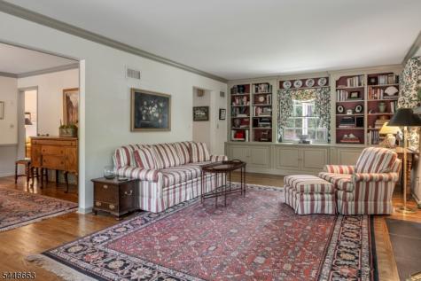 570 Bennington Terrace Ridgewood Village NJ 07450