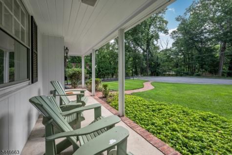 570 Bennington Terrace Ridgewood Village NJ 07450
