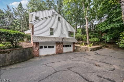 570 Bennington Terrace Ridgewood Village NJ 07450