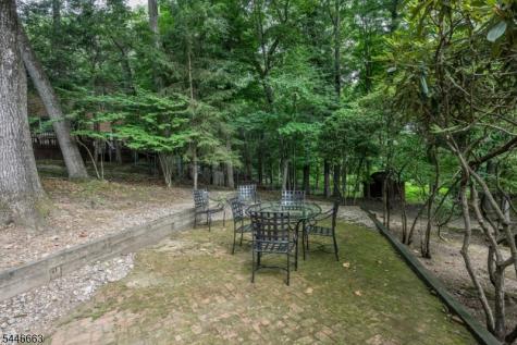570 Bennington Terrace Ridgewood Village NJ 07450