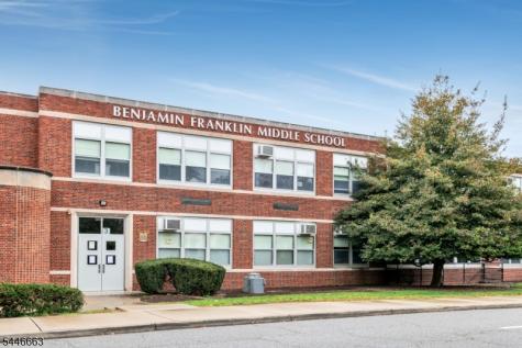 570 Bennington Terrace Ridgewood Village NJ 07450