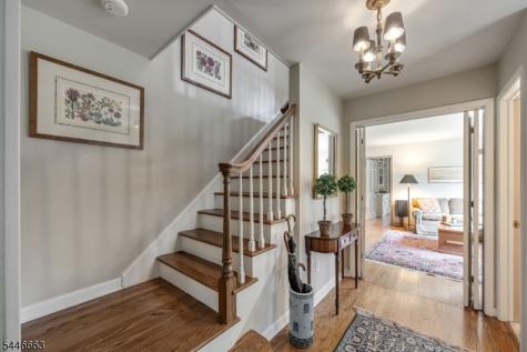 570 Bennington Terrace Ridgewood Village NJ 07450