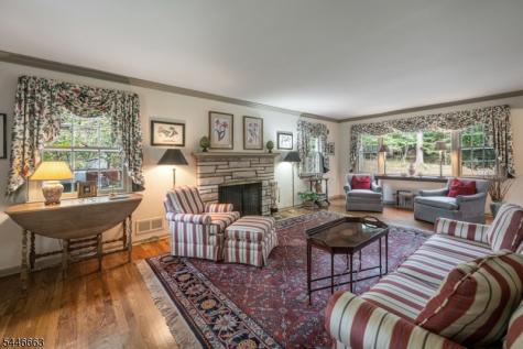 570 Bennington Terrace Ridgewood Village NJ 07450