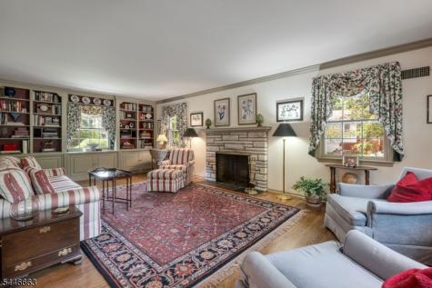 570 Bennington Terrace Ridgewood Village NJ 07450