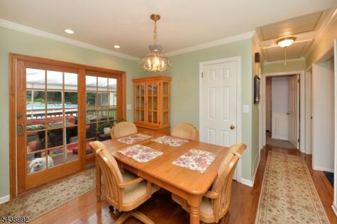 30 Knolls Road Bloomingdale NJ 07403