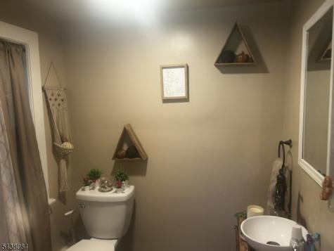 85 Halsey Road Hampton NJ 07860