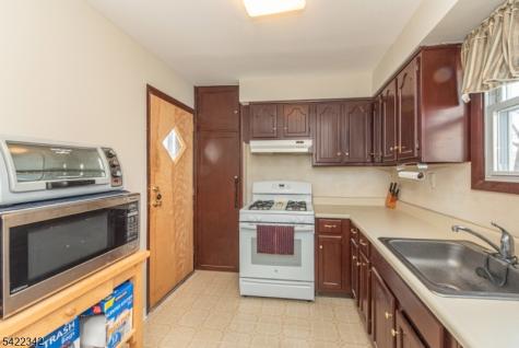 9 Roanoke Avenue Parsippany-troy Hills NJ 07034