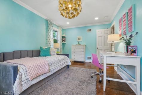 31 Stone Drive West Orange NJ 07052