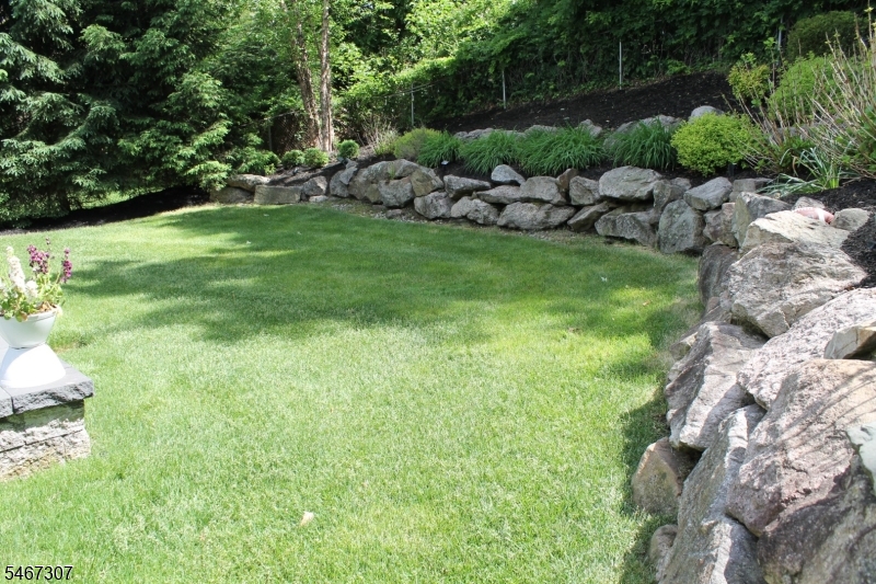 31 Stone Drive West Orange NJ 07052