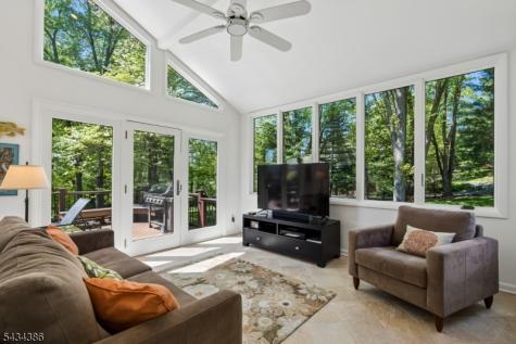 10 Hawthorne Court Morris NJ 07960