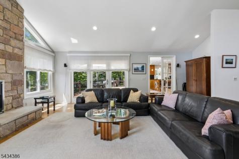 10 Hawthorne Court Morris NJ 07960