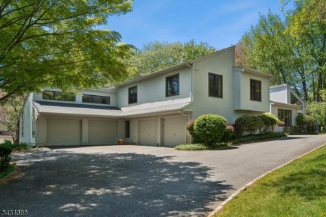 10 Hawthorne Court Morris NJ 07960