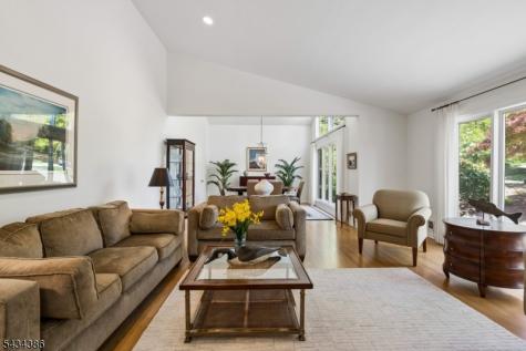 10 Hawthorne Court Morris NJ 07960