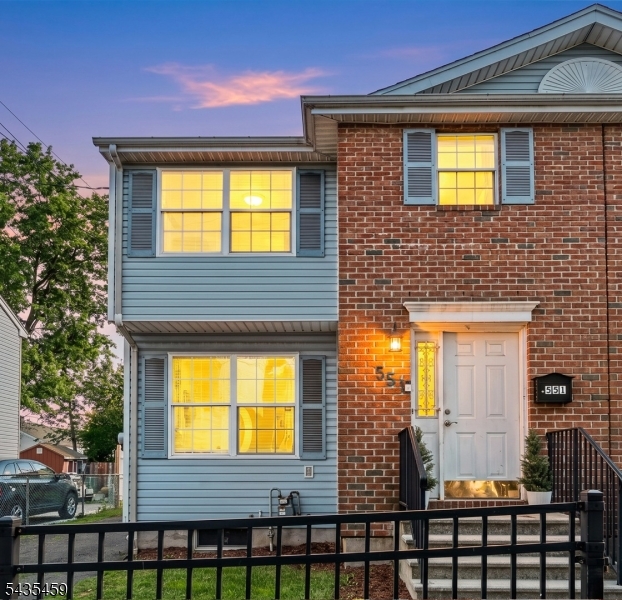 551 15TH Avenue Newark NJ 07103