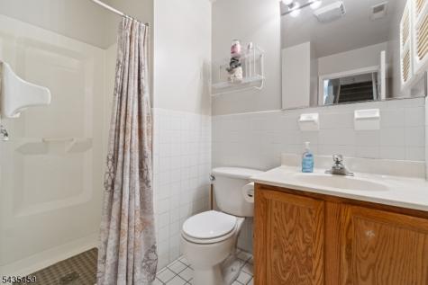 551 15TH Avenue Newark NJ 07103