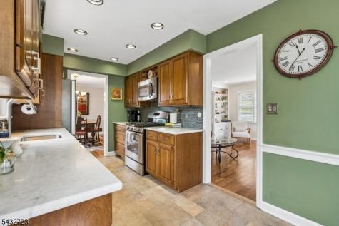 81 Mountain Road Verona NJ 07044