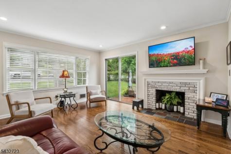 81 Mountain Road Verona NJ 07044