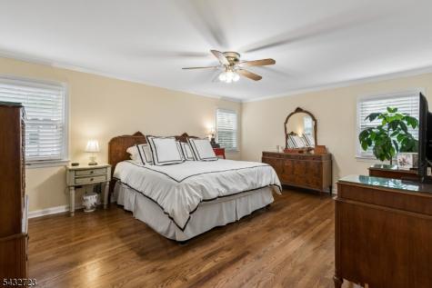81 Mountain Road Verona NJ 07044