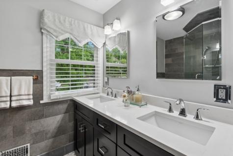 81 Mountain Road Verona NJ 07044