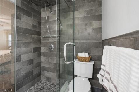 81 Mountain Road Verona NJ 07044