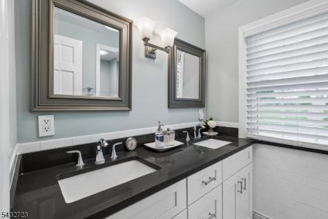 81 Mountain Road Verona NJ 07044